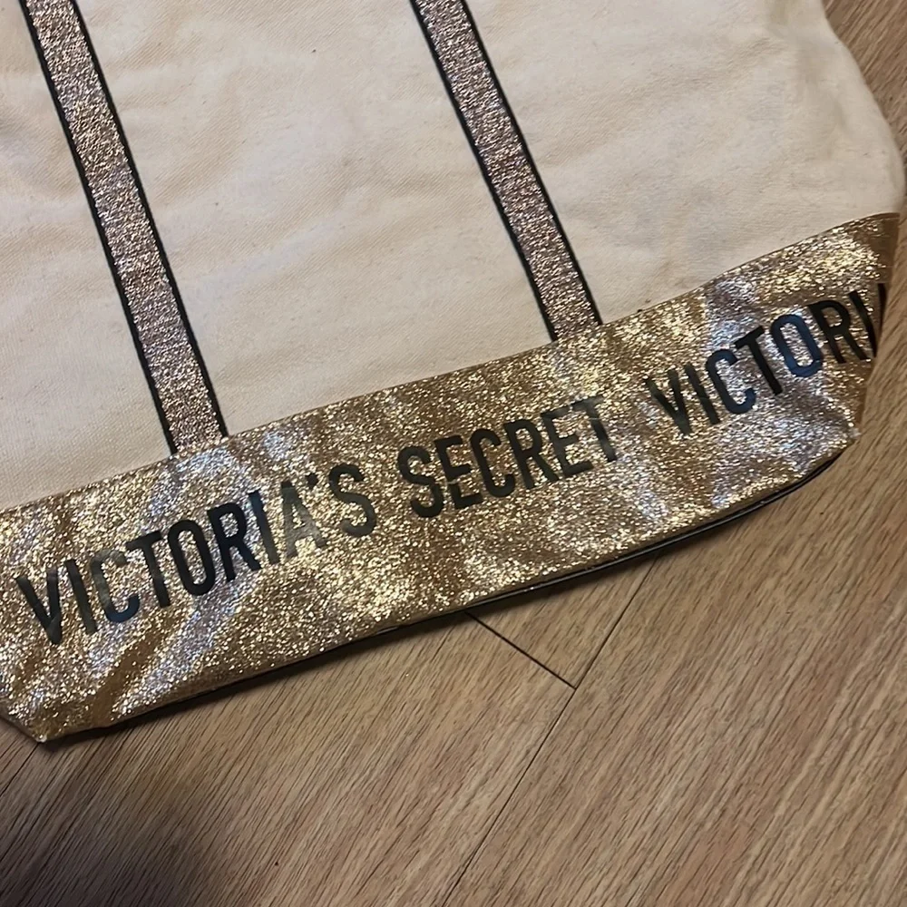 NWOT VS Tote Bag